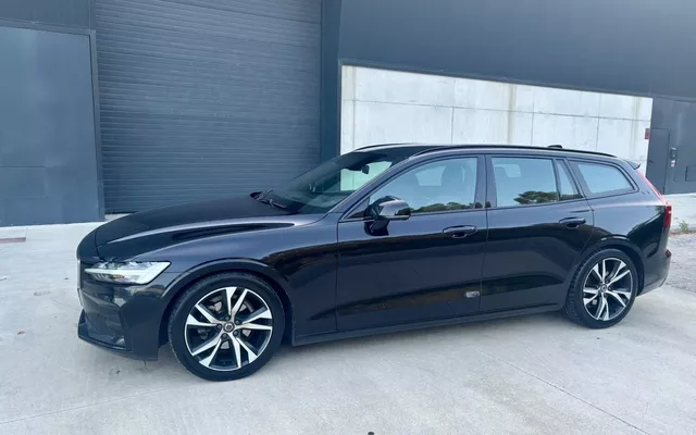 Volvo V60 2.0 D3 R-Design
