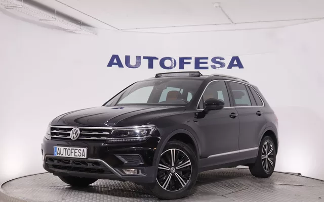 Volkswagen Tiguan 2.0 TSI DSG 180CV SPORT 4MOTION 5P # TECHO PANORAMICO ELE,CUERO,NAVY,CAMARA 360