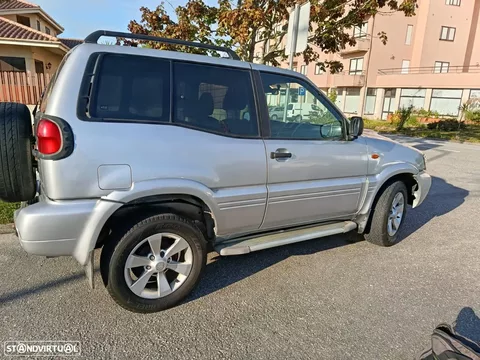 Nissan Terrano 3.0 TDi Elegance