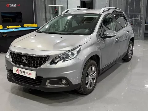 Peugeot 2008 1.2 PureTech Allure