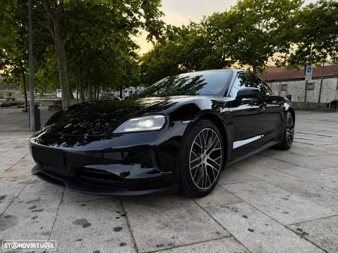 Porsche Taycan Black Edition