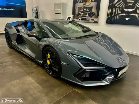 Lamborghini Revuelto 6.5 V12
