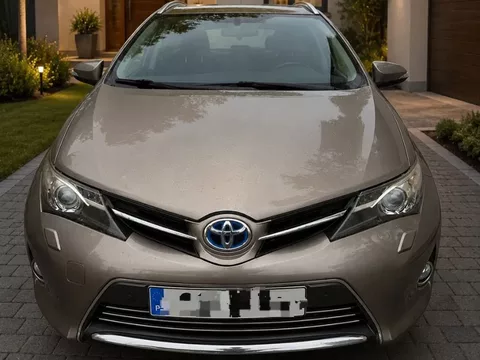 Toyota Auris Touring Sports 1.8 HSD Exclusive +TSS+Navi
