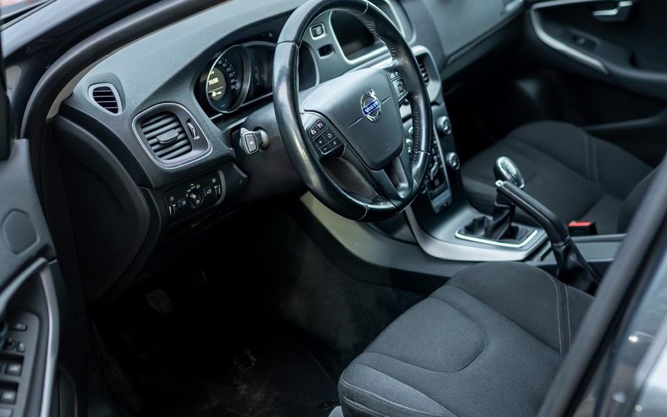 Volvo V40 2013