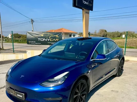 Tesla Model 3 Long Range AWD Dual Motor Performance