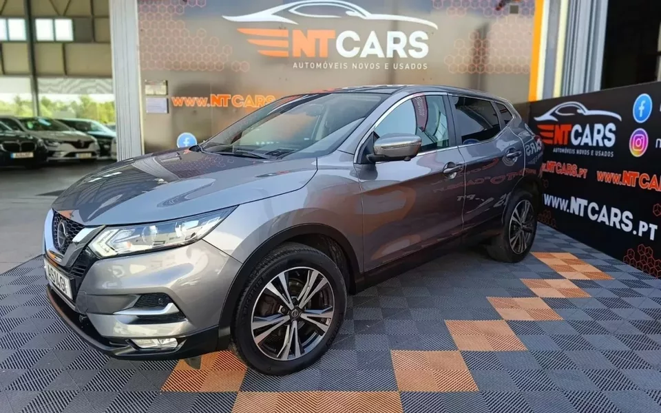 Nissan Qashqai 1.5 dCi N-Connecta J18