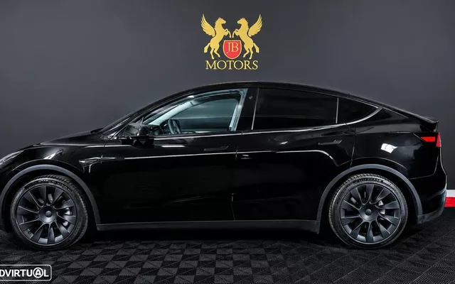 Tesla Model Y Standard