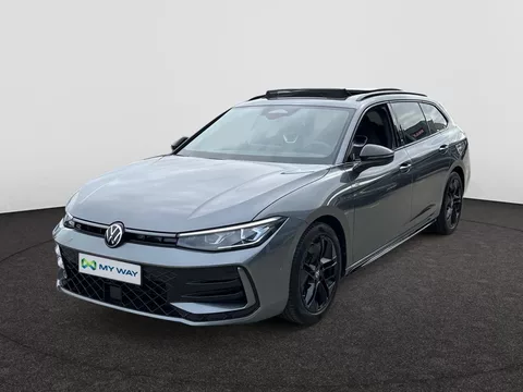 VOLKSWAGEN Passat SW R-LINE🏁 MASSAGE ZETELS PANODAK CAMERA TREKHAAK CARPLAY