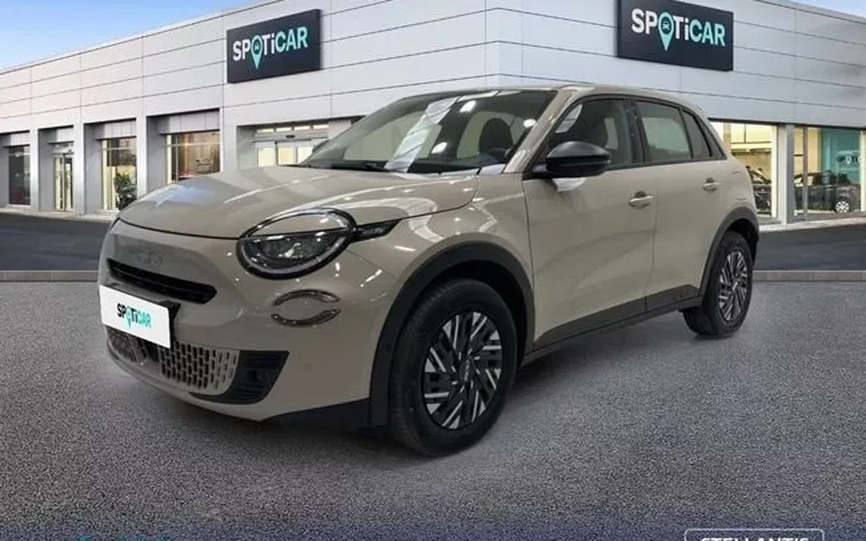 FIAT 600 MHEV 1.2 74kW (100CV) DDCT - - 18950€ en Granada