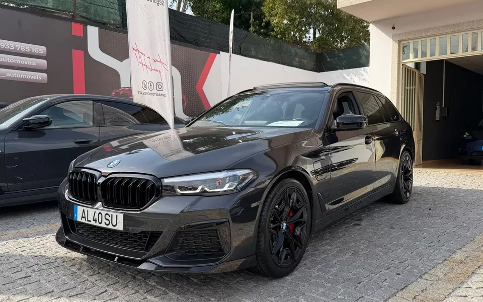 BMW 530 e Pack Desportivo M