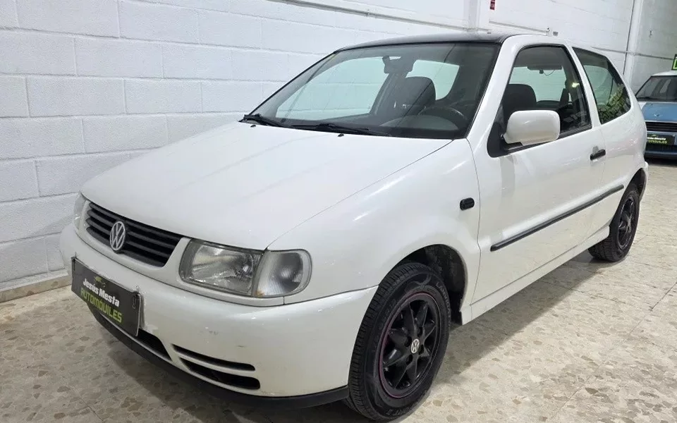 VOLKSWAGEN Polo Polo 1.0 Conceptline
