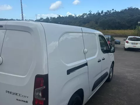 Toyota Proace Verso Electric (75 kWh) L2 (9L) Comfort