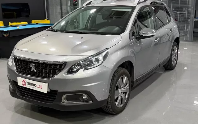 Peugeot 2008 1.2 PureTech Allure