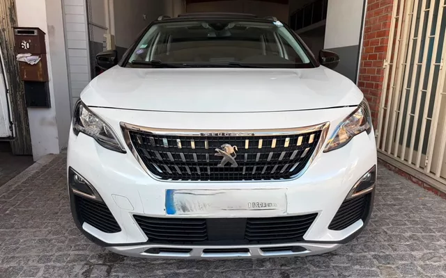 Peugeot 3008 PureTech 130 Stop & Start GPF EAT8 Allure