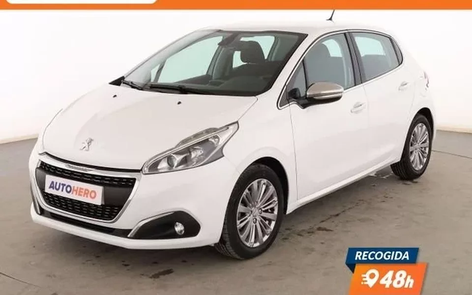 PEUGEOT 208 1.2 PureTech Allure