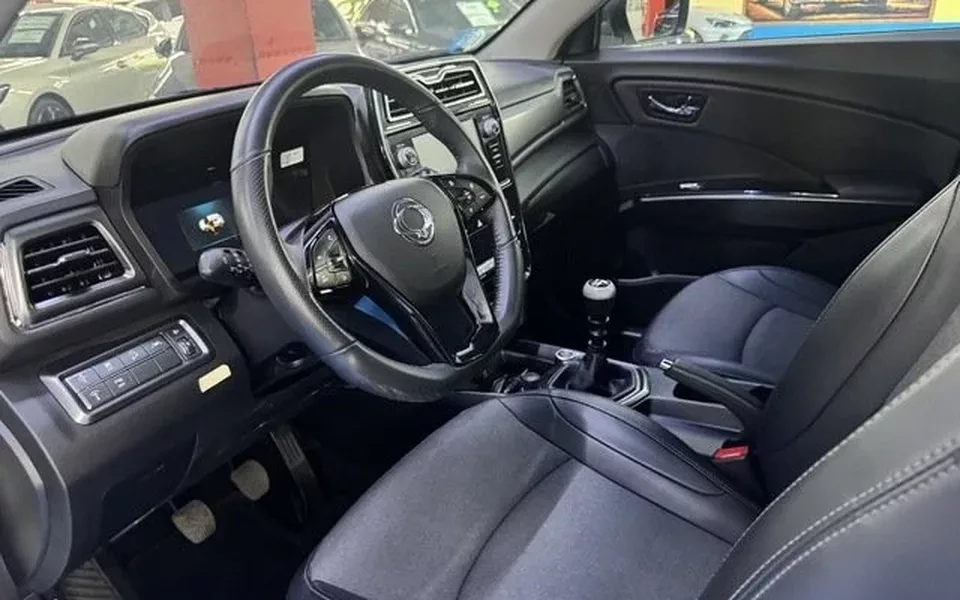 KGM / SSANGYONG Tivoli Tivoli G15 Limited 4x2