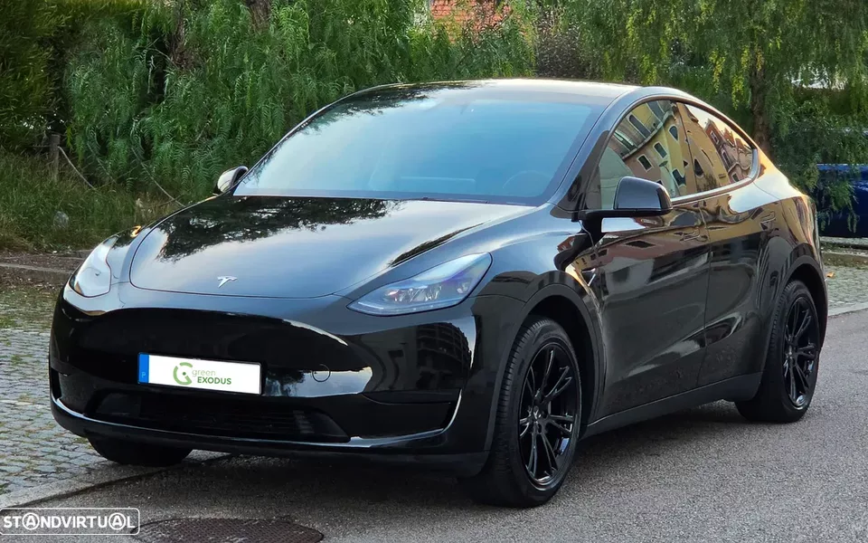Tesla Model Y RWD