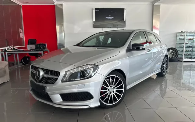 Mercedes-Benz A 180 d AMG Line