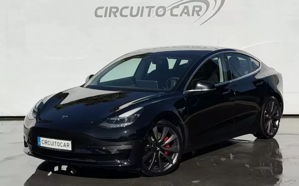 Tesla Model 3 Performance Tração Integral