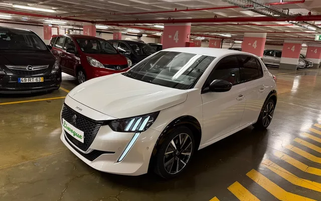 Peugeot 208 1.2 PureTech GT Line EAT8