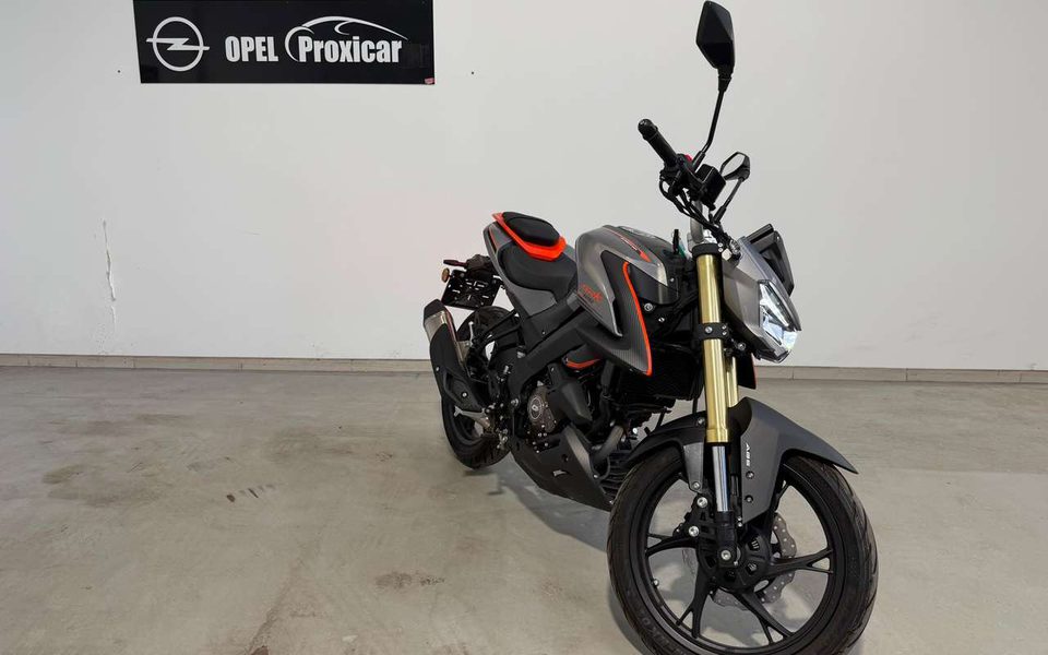 QJ Motor SRK 125 S