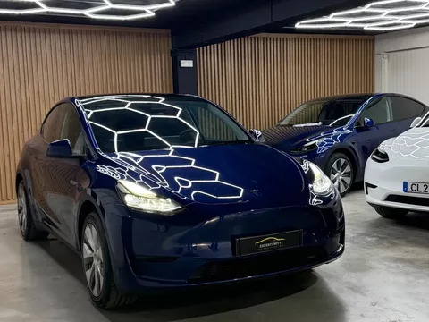 Tesla Model Y Standard