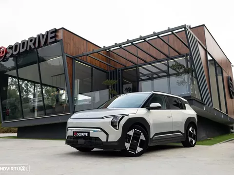 Kia EV3 81.4 kWh Tech