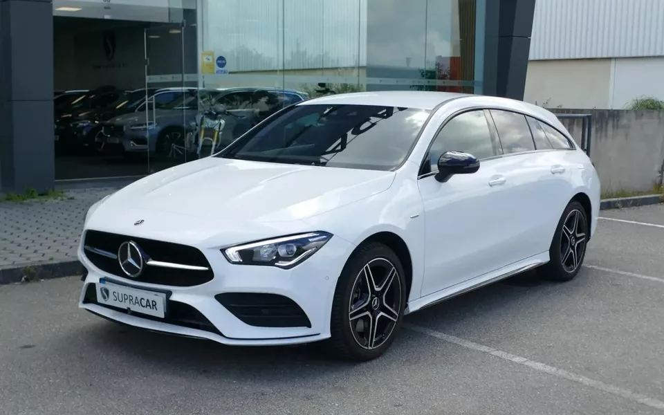 Mercedes-Benz CLA 250 e Shooting Brake AMG Line