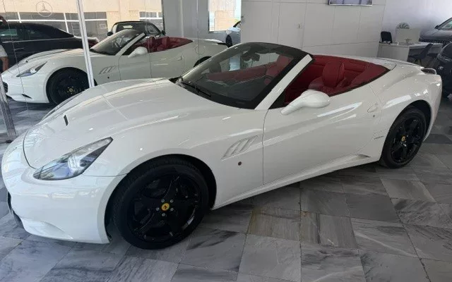 FERRARI California California