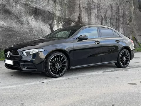 Mercedes-Benz A 250 Limousine