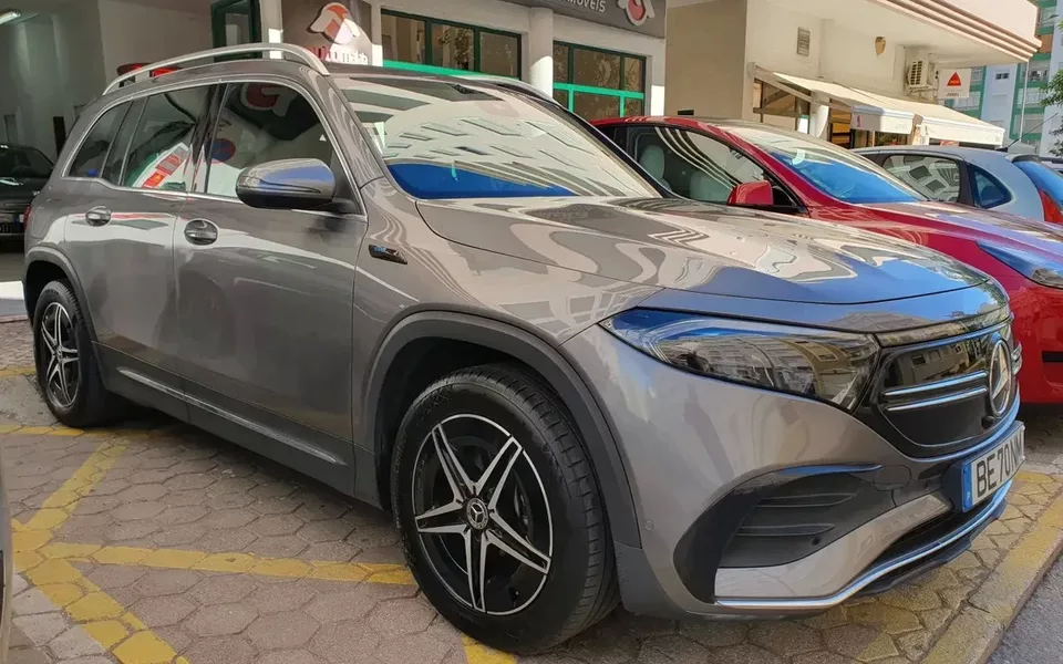 Mercedes-Benz EQB 300 4Matic AMG Line