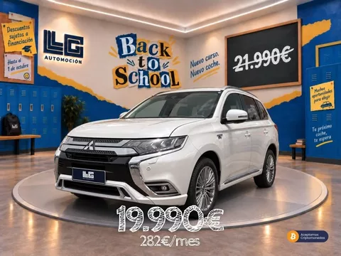 MITSUBISHI Outlander Outlander PHEV Kaiteki+ 4WD