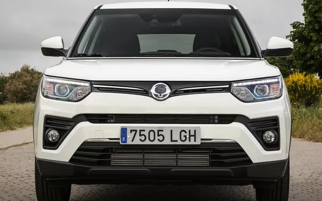 KGM / SSANGYONG Tivoli Tivoli D16T Premium 4x2