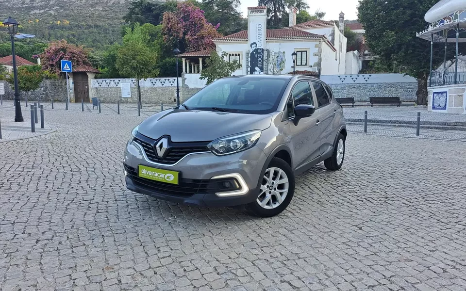Renault Captur ENERGY TCe 120 LIMITED