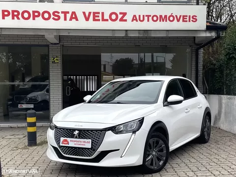 Peugeot e-208 E-Style
