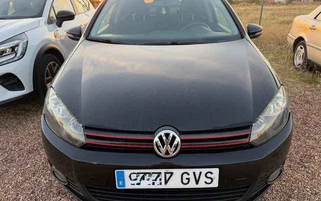 VOLKSWAGEN Golf Volkswagen 1.6 TDI 105 DSG Advance BMotion Tech