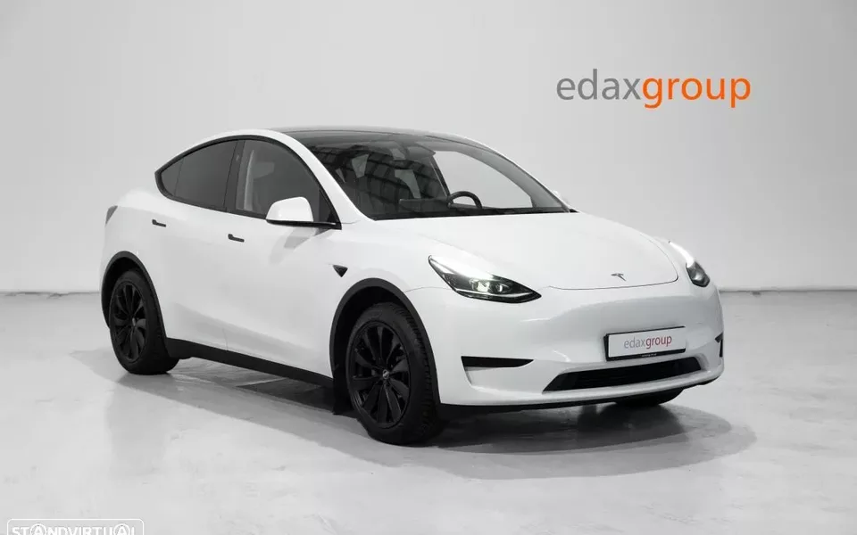 Tesla Model Y RWD