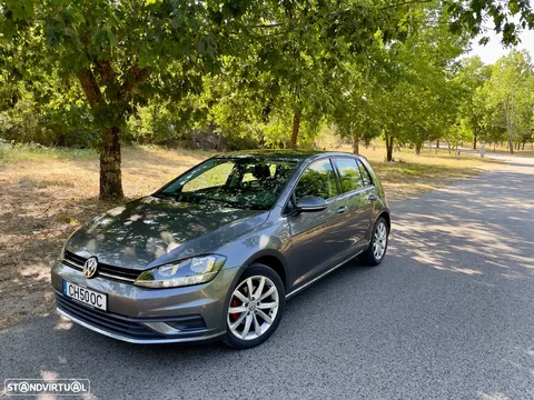 VW Golf 1.6 TDI Confortline DSG