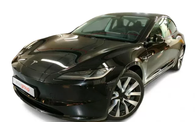 Tesla Model 3 Tração Traseira