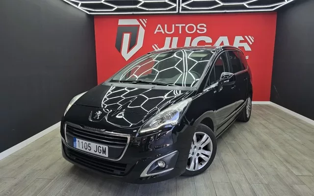 PEUGEOT 5008 5008 1.6 BlueHDI Allure 7 pl. 120