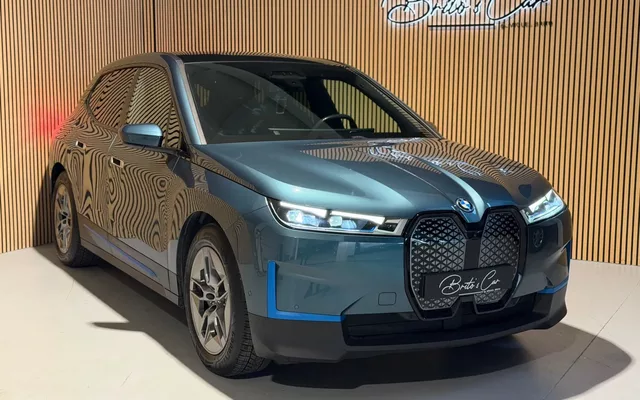 BMW iX xDrive40