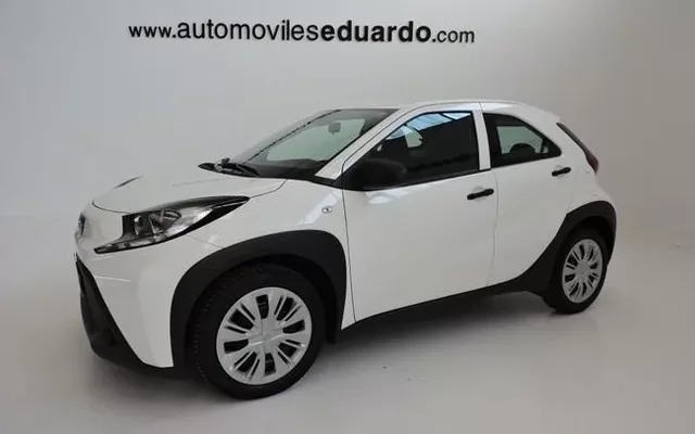 TOYOTA Aygo X Cross Toyota AYGO X 1.0 VVT-i MT 5p