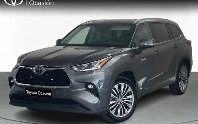 TOYOTA Highlander 250H Advance + Techo