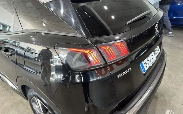 PEUGEOT 3008 225 eEAT8 GT