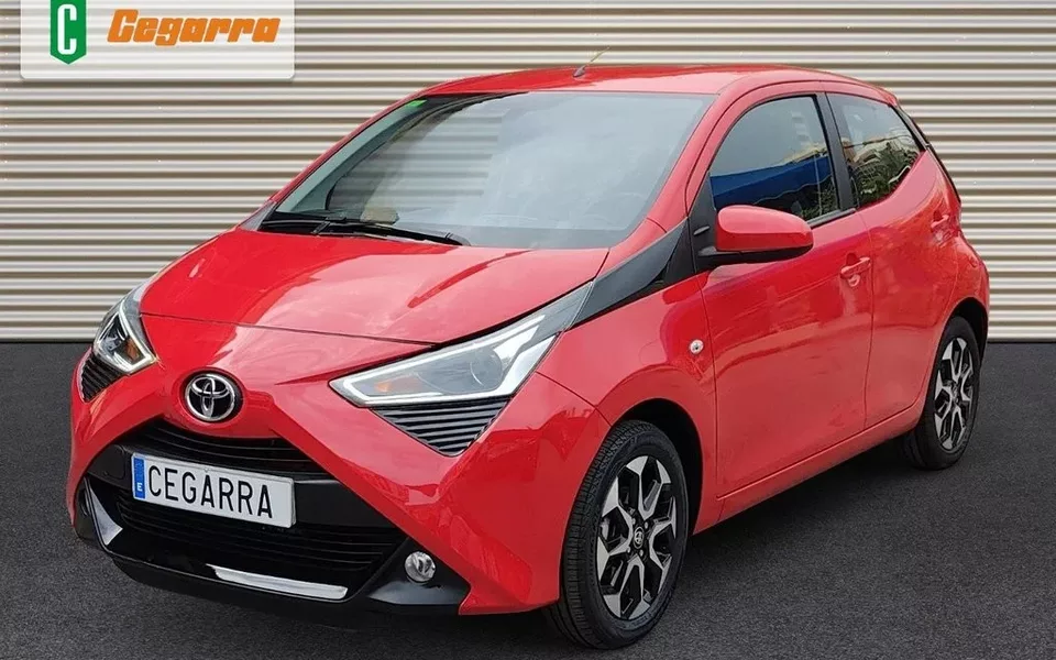 TOYOTA Aygo Aygo 70 x-play