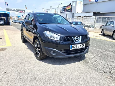 NISSAN Qashqai Qashqai 2.0dCi Tekna Premium 4x4 A/T 17´´