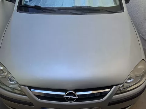 Opel Corsa 1.2 16V Enjoy