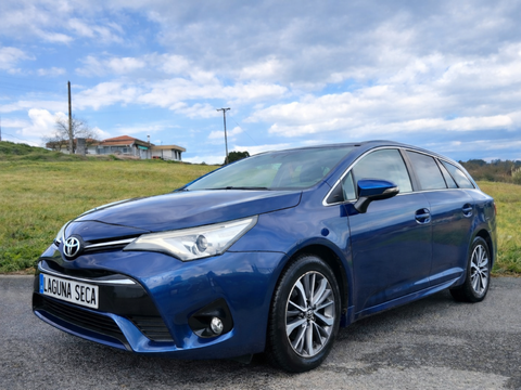 TOYOTA Avensis Avensis TS 150D Executive