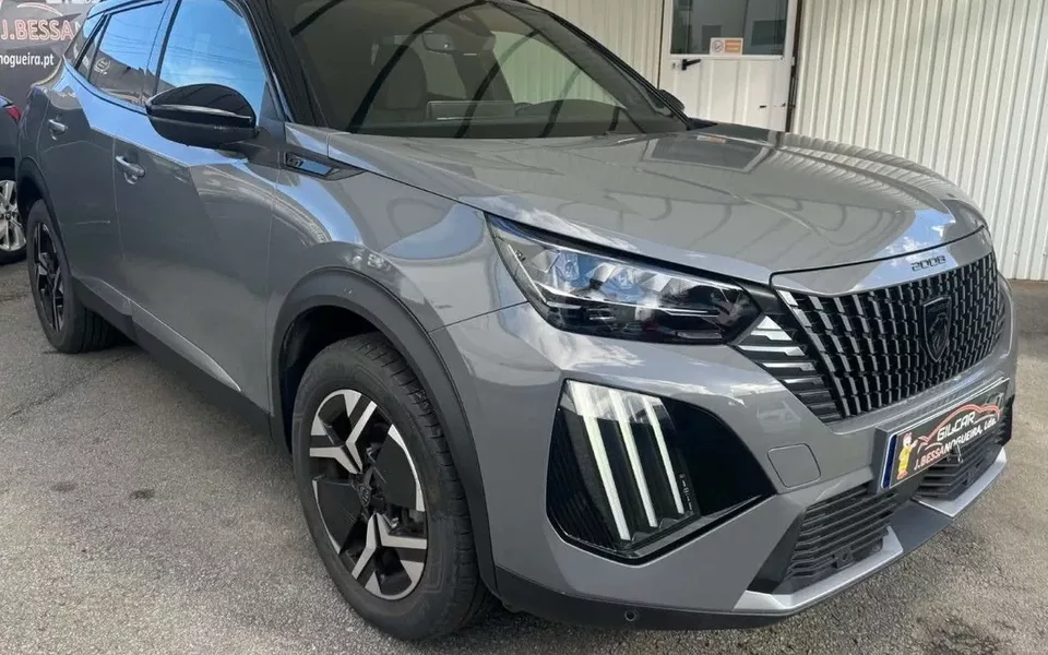 Peugeot 2008 1.2 PureTech GT EAT8