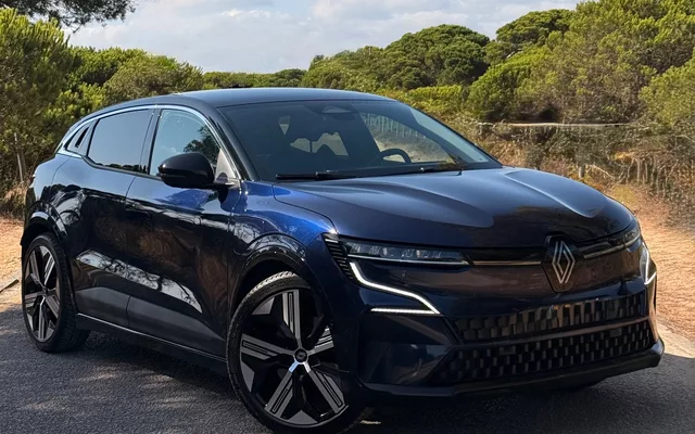 Renault Mégane E-Tech EV60 220hp optimum charge Iconic